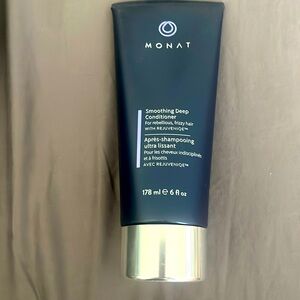 New monat smoothing deep conditioner